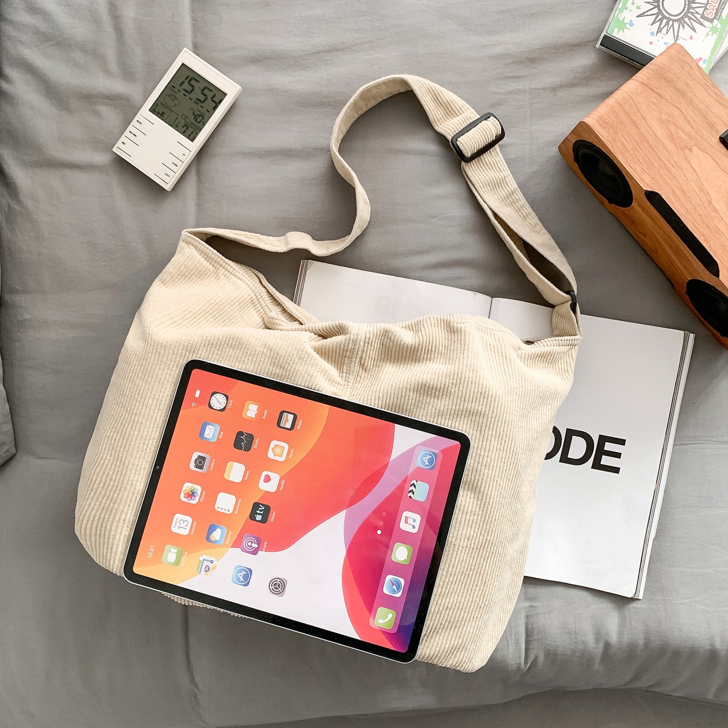 Makukke Corduryo Crossbody Bag